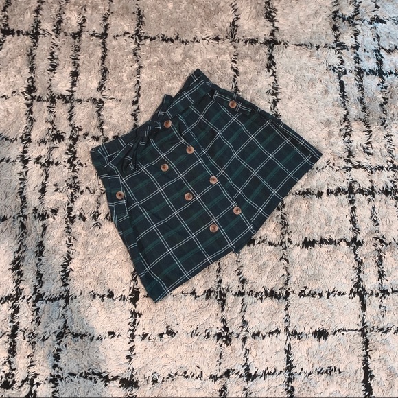 Boohoo Dresses & Skirts - Green Tartan Skirt